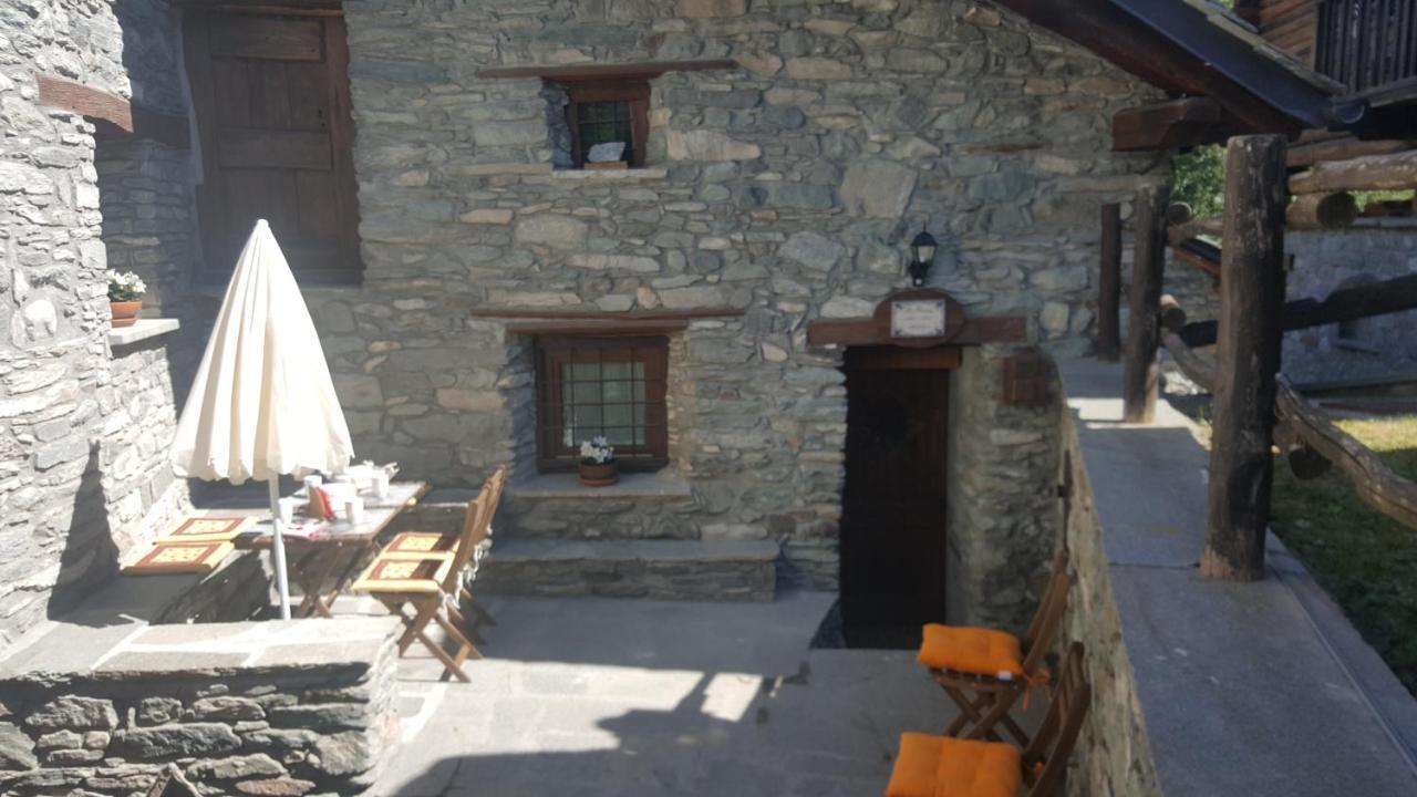Home Sweet Home Antey-Saint-Andre Exterior photo