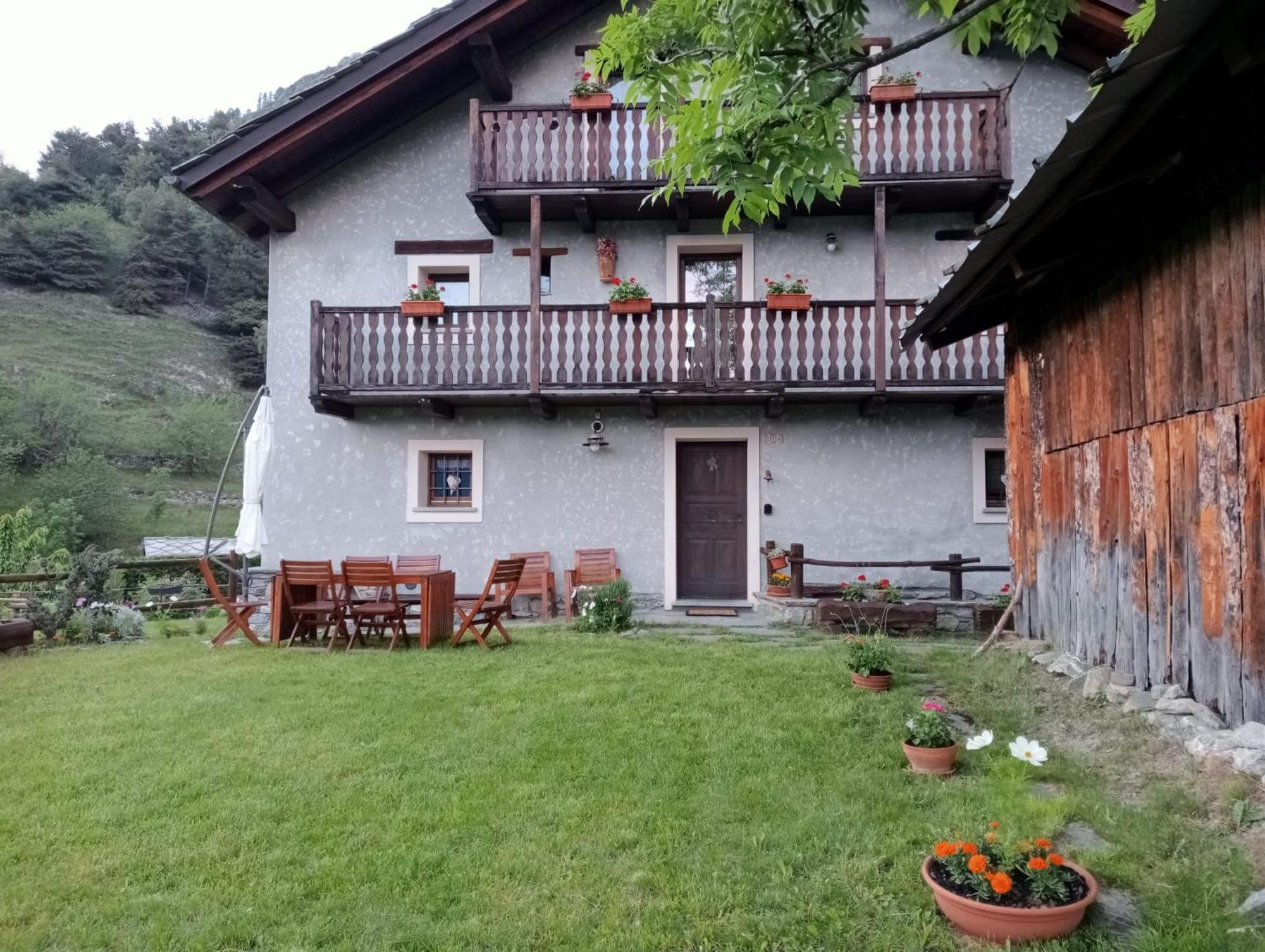 Home Sweet Home Antey-Saint-Andre Exterior photo