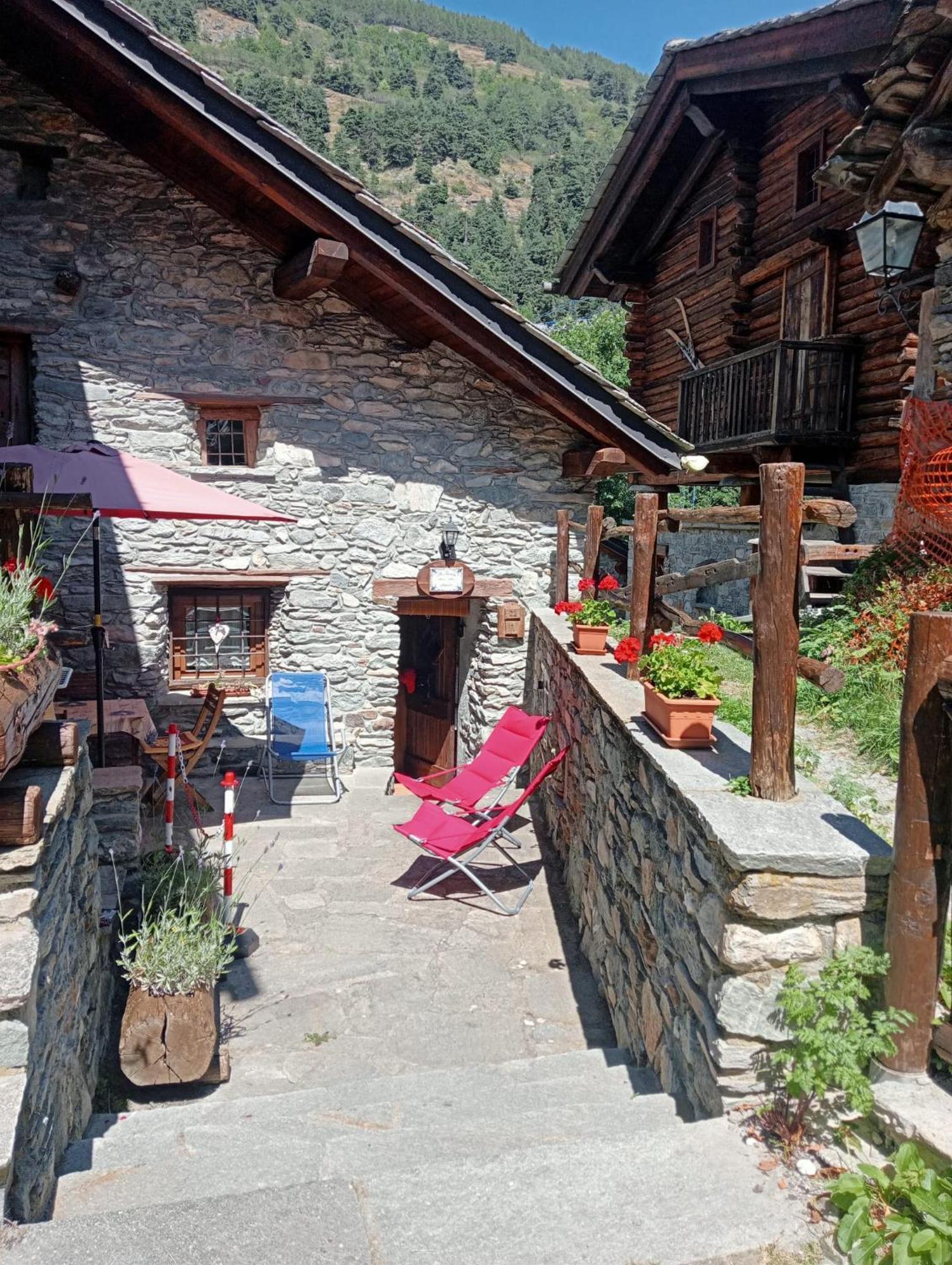 Home Sweet Home Antey-Saint-Andre Exterior photo